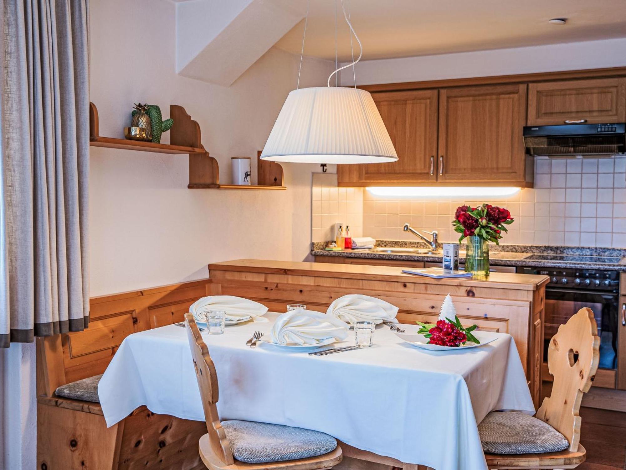 Apartment Chesa Vadret Surlej By Interhome Exterior foto