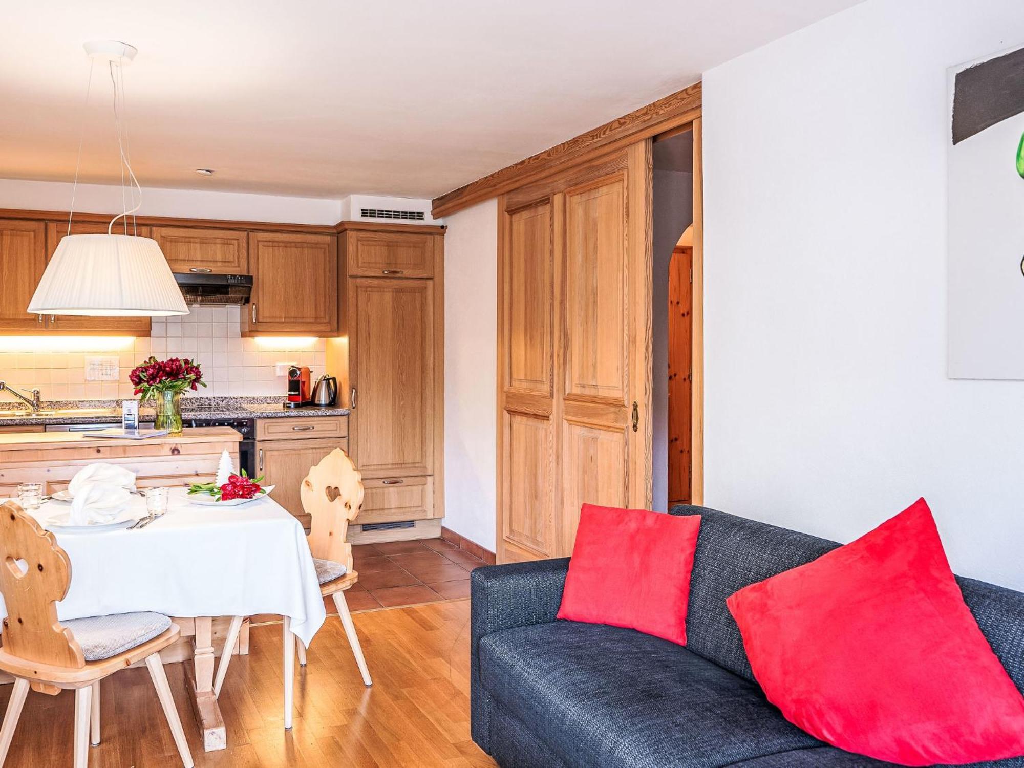 Apartment Chesa Vadret Surlej By Interhome Exterior foto